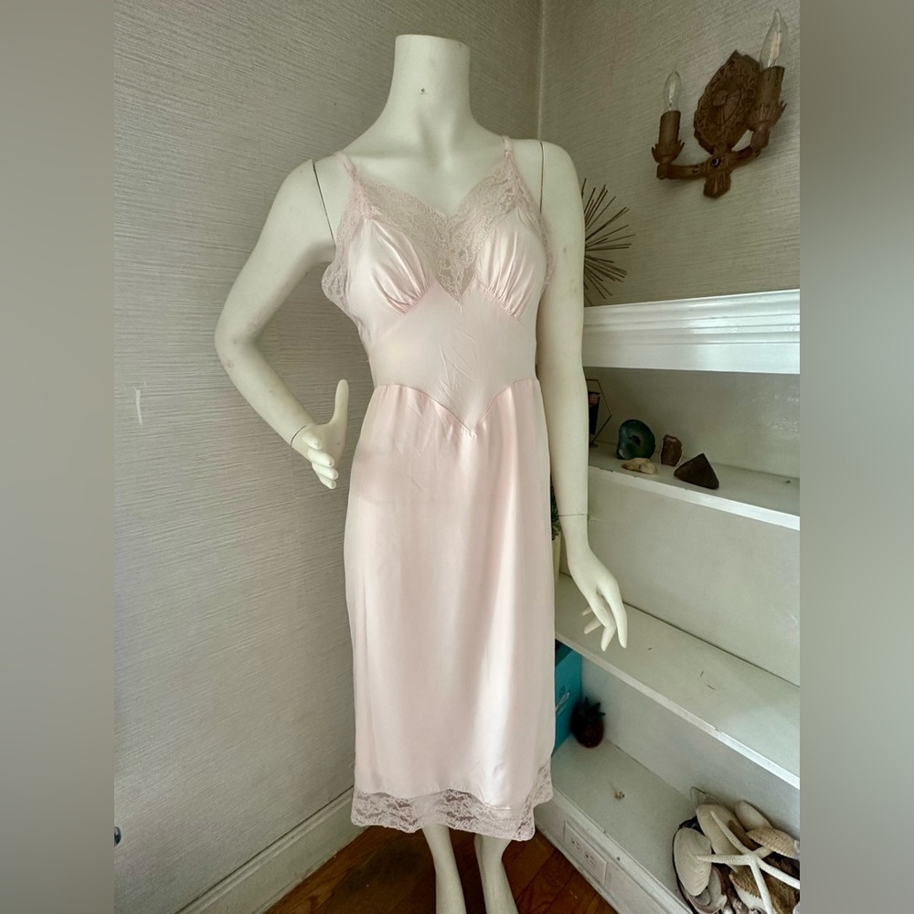 Vintage Pink Nightgown Size Small (38)